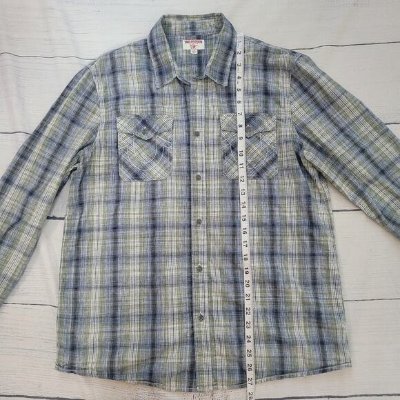 Plaid Button-Up Shirt - Picture 6 of 9